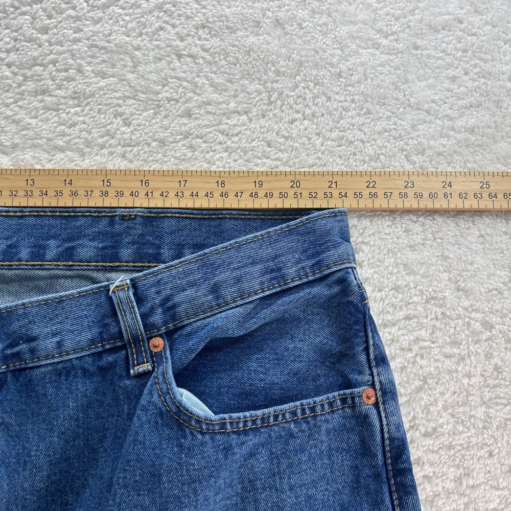 Levis 505 Regular Fit Straight Leg Mens Jeans Wash Blue 44x30 - Picture 3 of 9